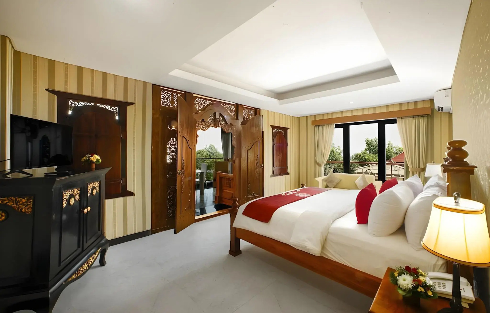 Puri Saron Baruna Beach Cottages