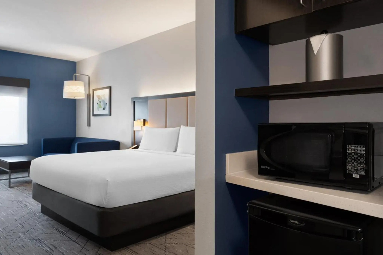 Holiday Inn Express & Suites Tampa East - Ybor City, an IHG Hotel