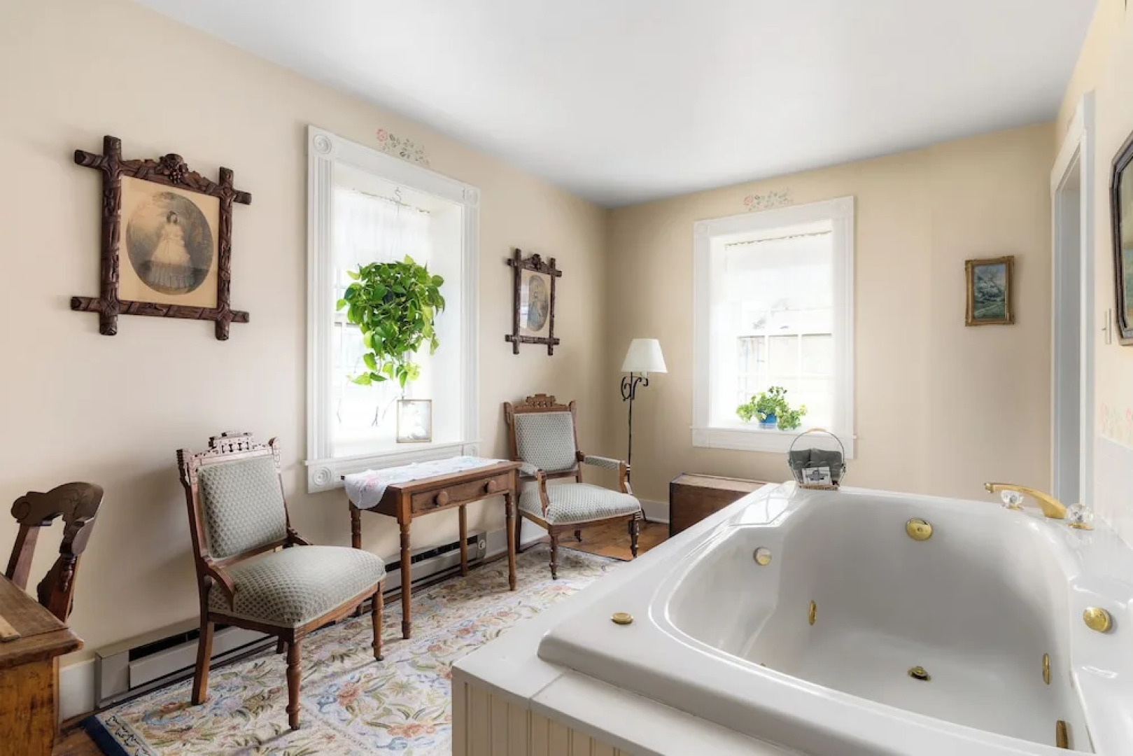 The Stagecoach Inn Bed & Breakfast and Five20 Social Stop