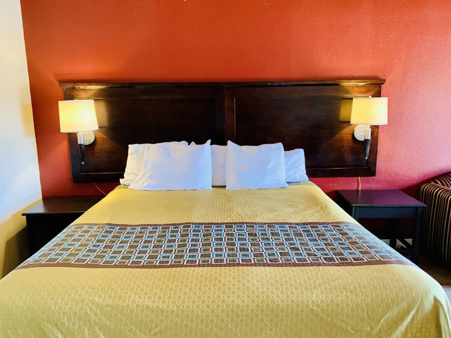 Rodeway Inn Fallbrook Downtown