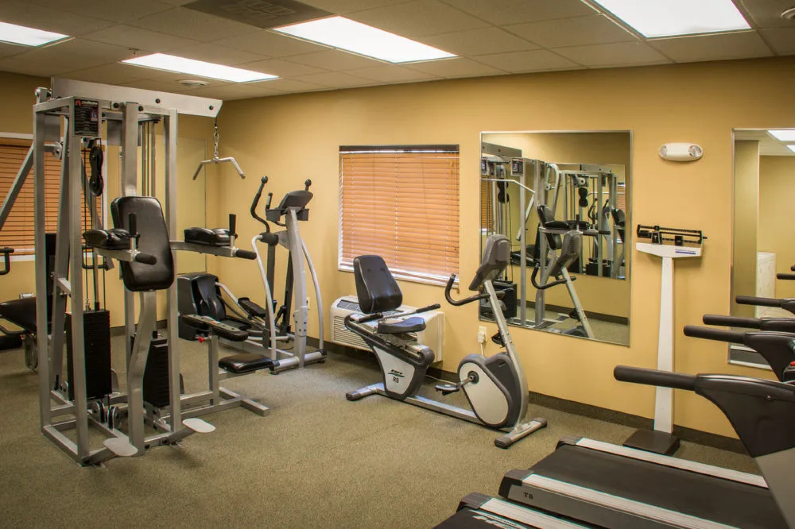 Candlewood Suites South Bend Airport