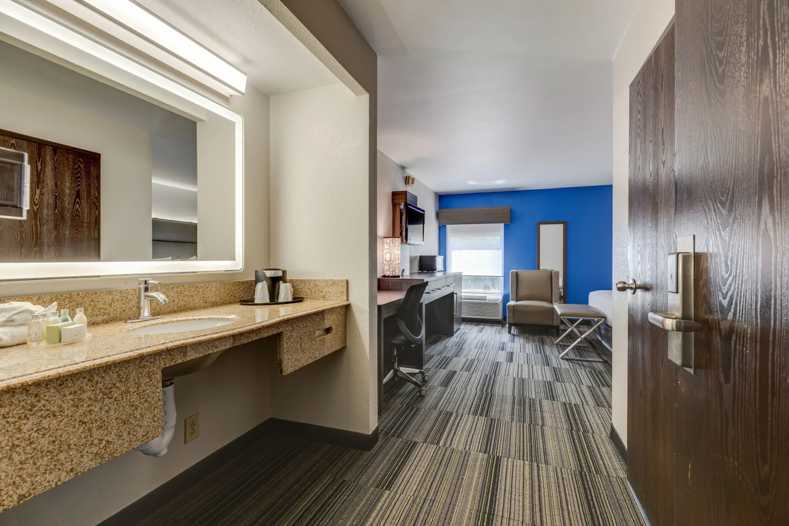 The Alexis Inn & Suites - Nashville Airport