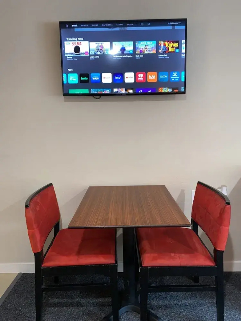 Bell & Main Studios 102