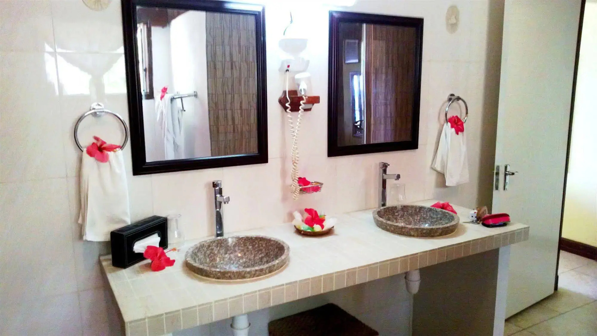 Hotel Patatran Village