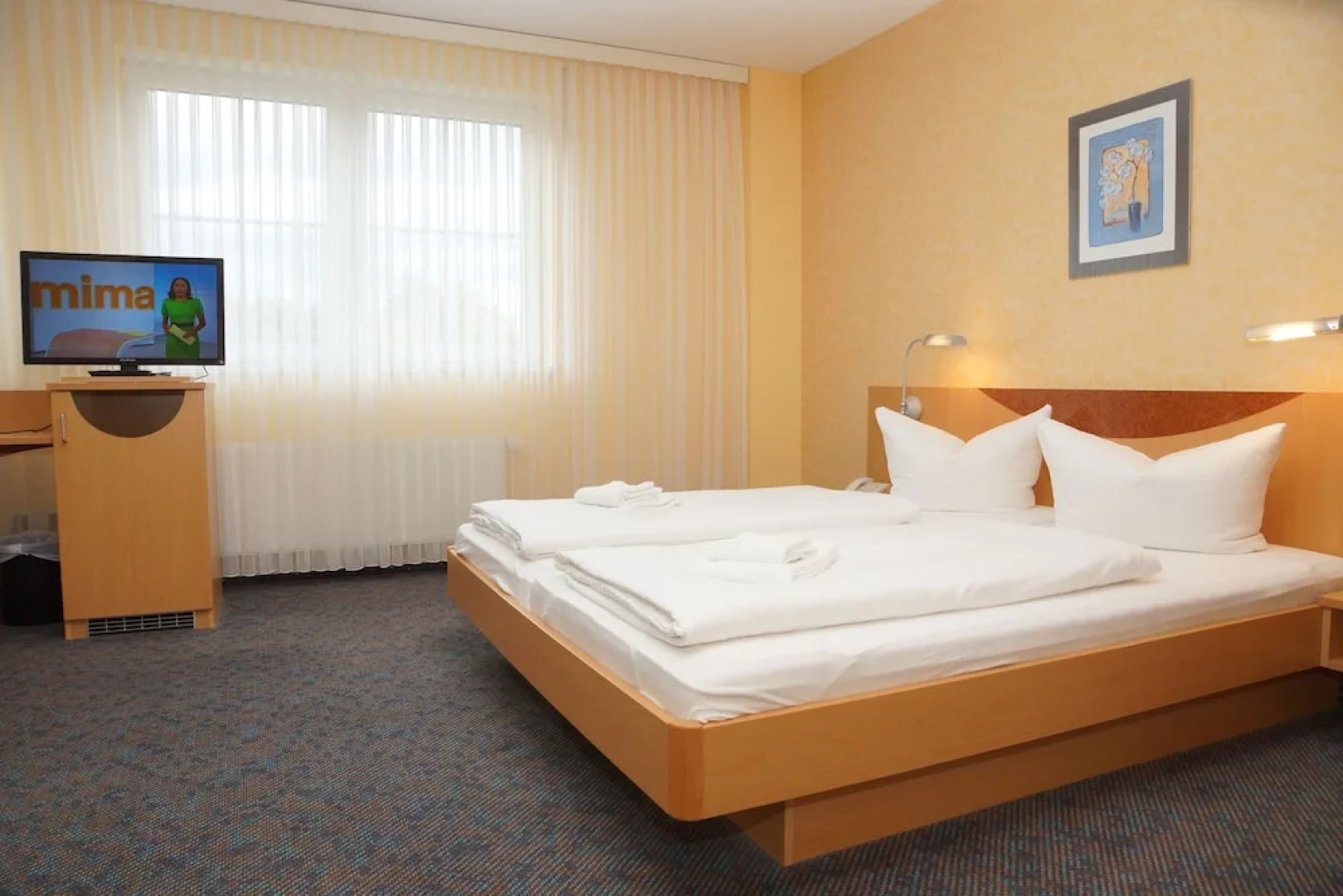 Warias Hotel & Restaurant