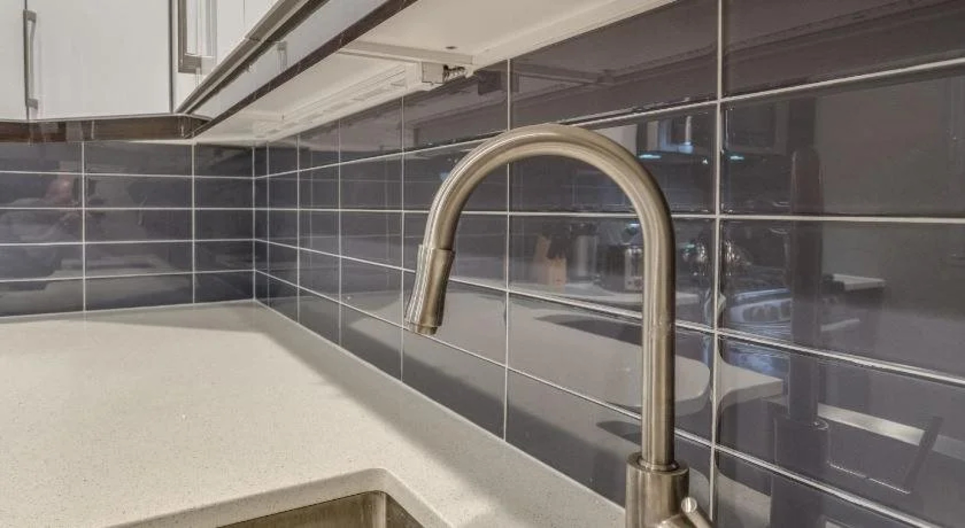 Deedee's Apartments - Lofts at Grove