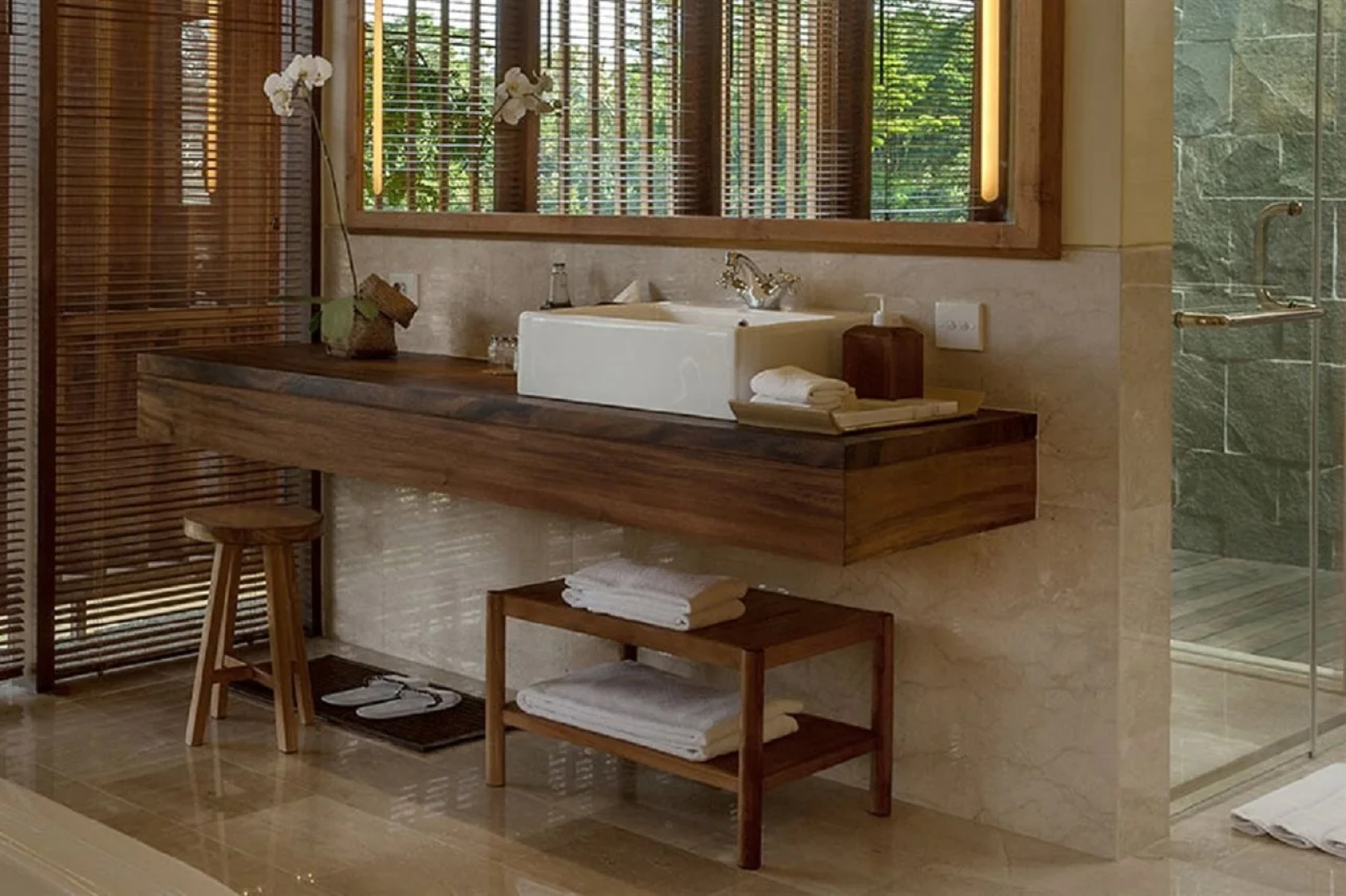 Курорт Komaneka at Tanggayuda