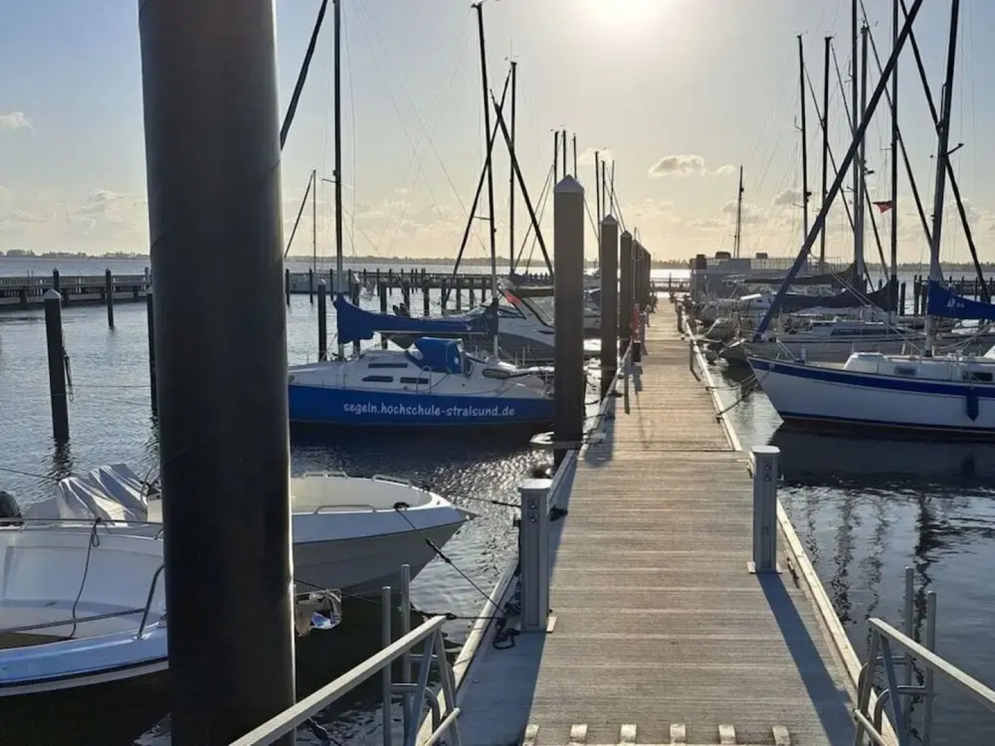 Houseboat Harmony