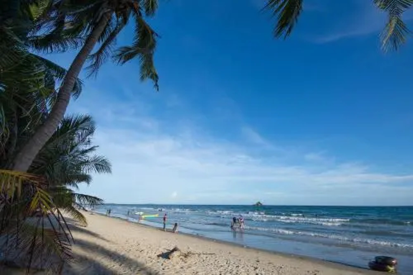 Mosaic Condominium B25M by Malai