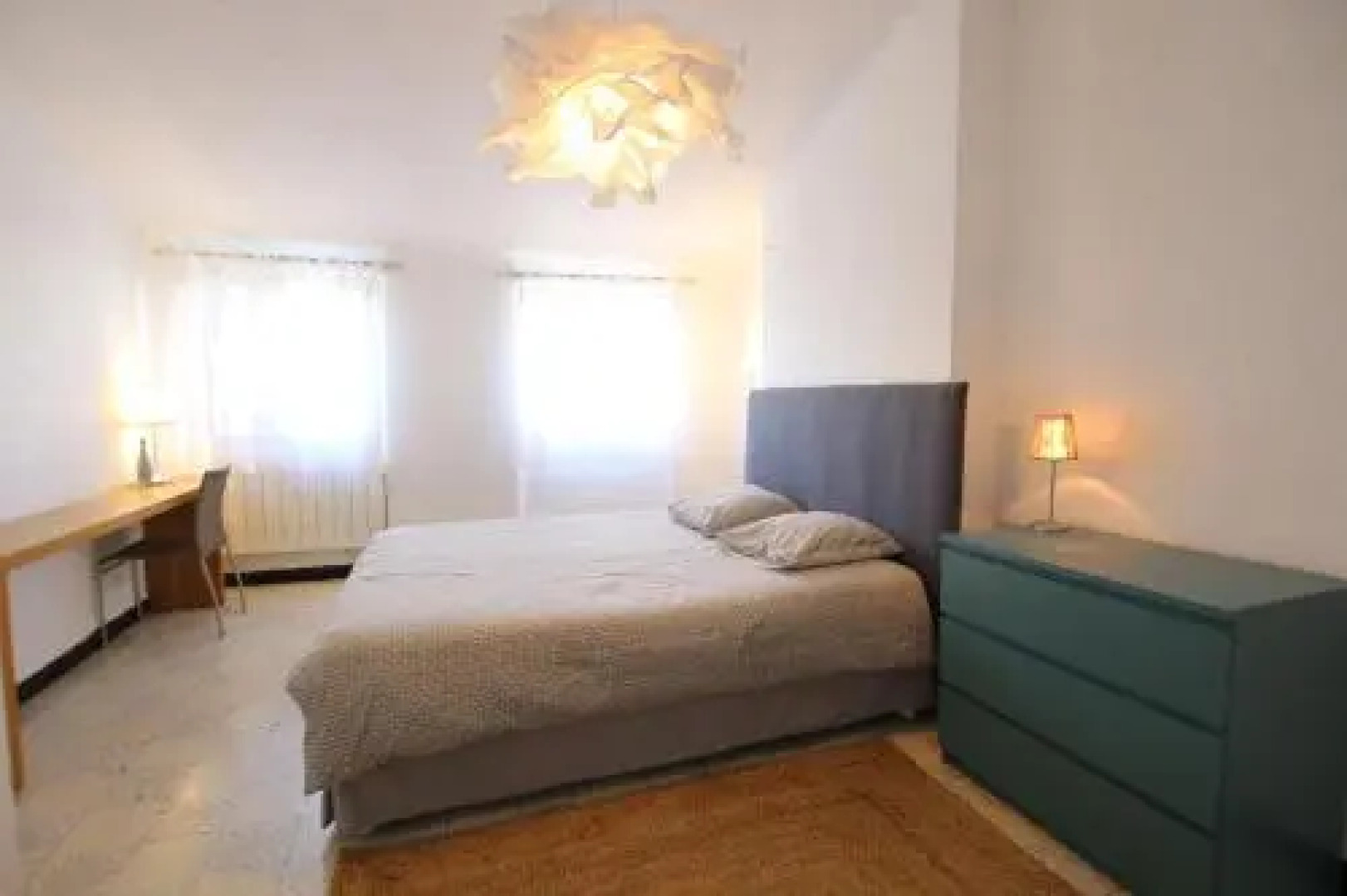 Au dessus des platanes