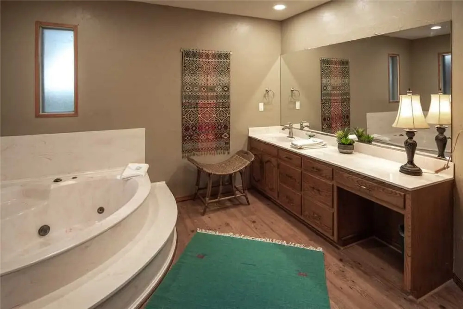 Majestic Retreat - Four Bedroom Cabin