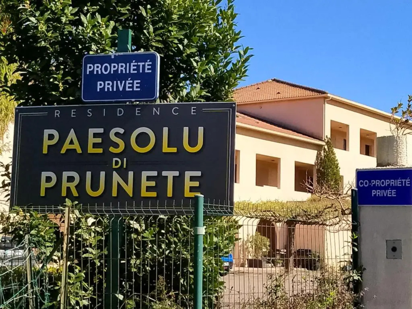 Studio a 100m de la Plage Et de la Piscine