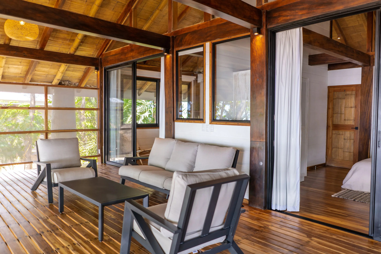 Blue Mist Hotel & Beach Club