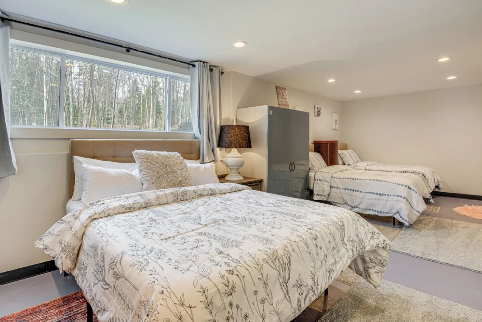 Adventure Meets Comfort: 6 Mi to Mount Snow!