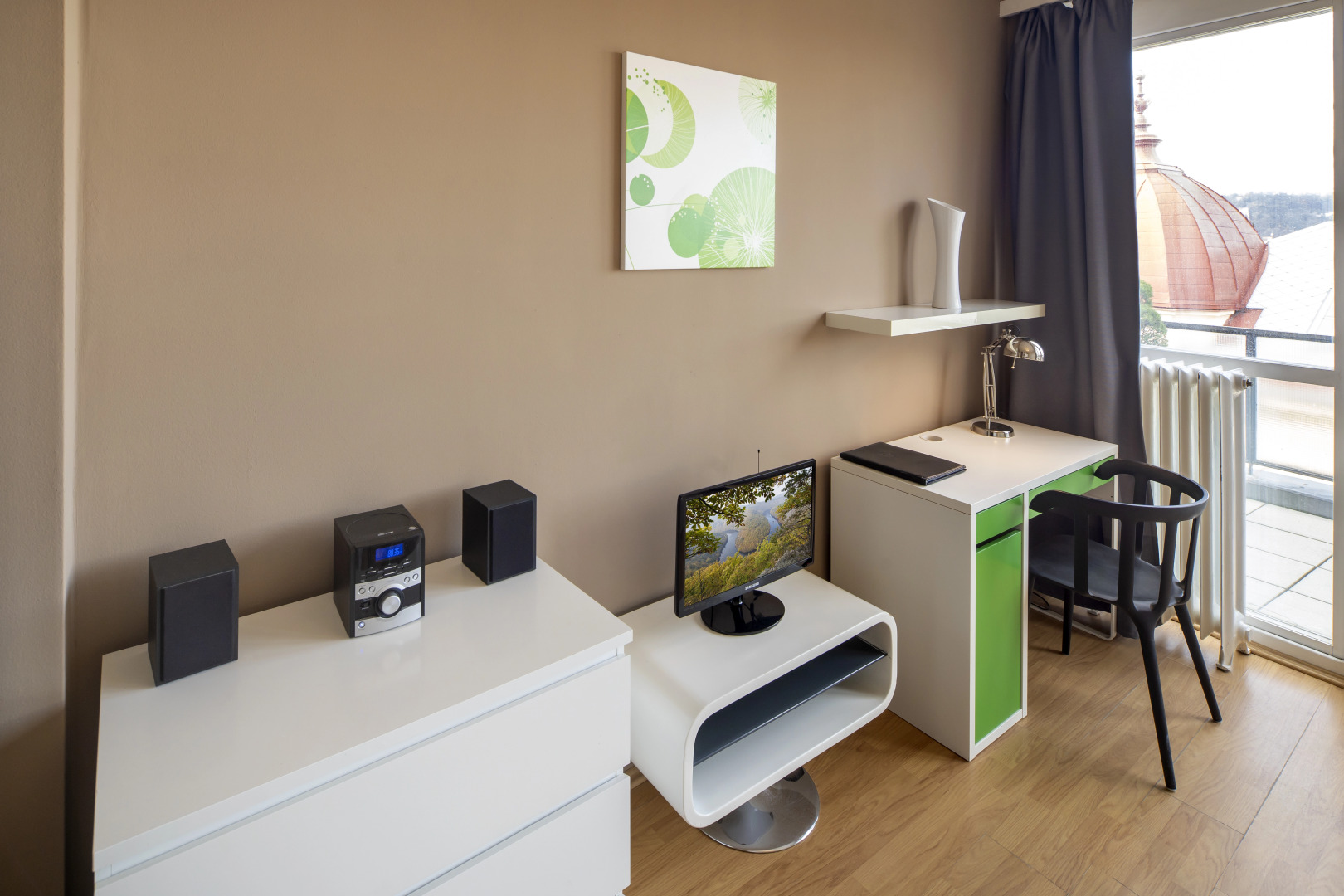 New Town - Apple Apartments