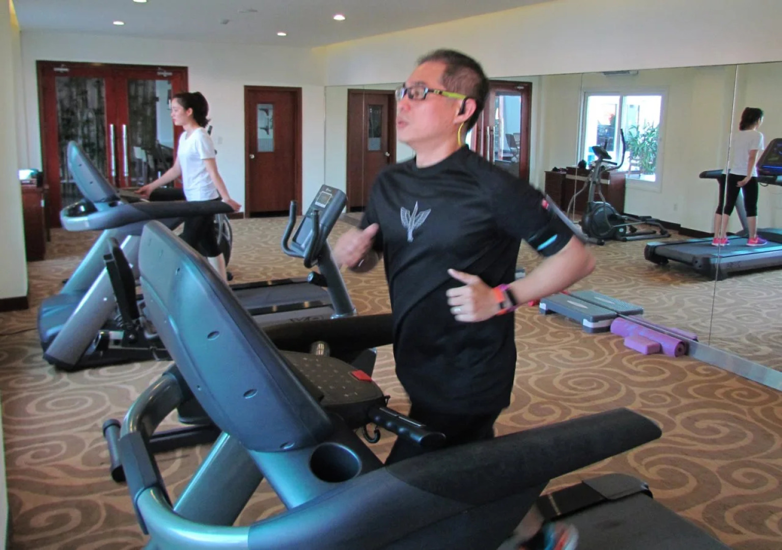 Pearl River Hotel & Apartment