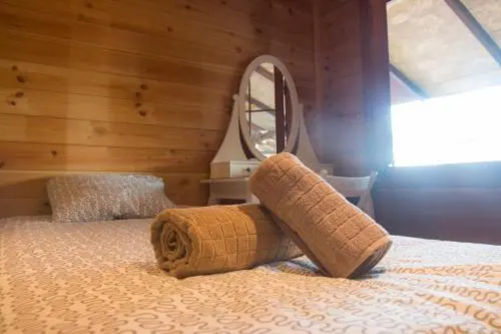 Wood House Close Beach