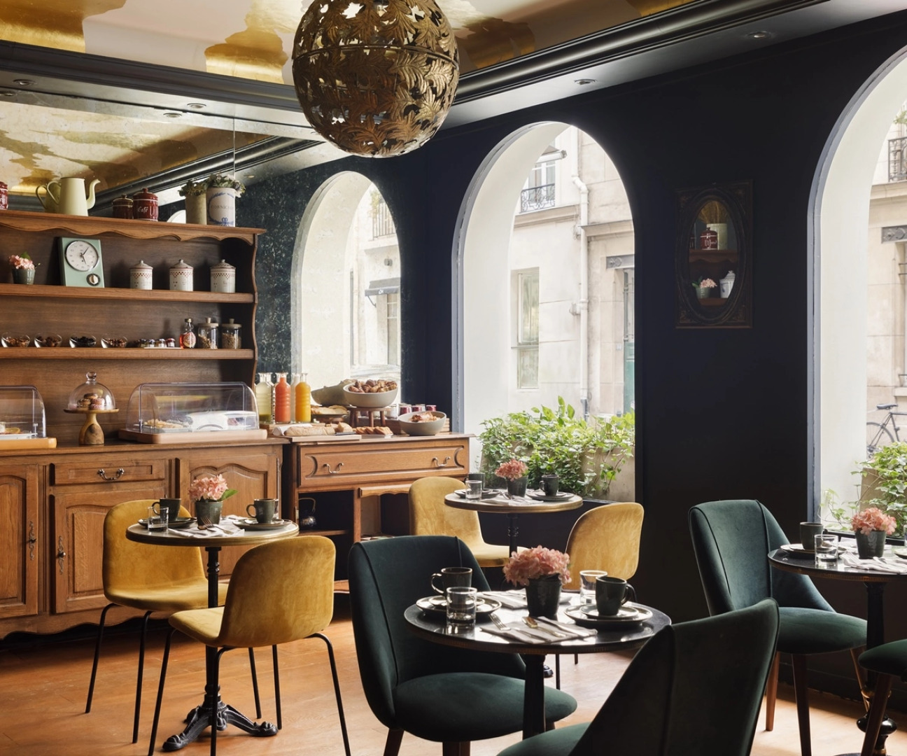 Alberts Hotel (ex Angely)