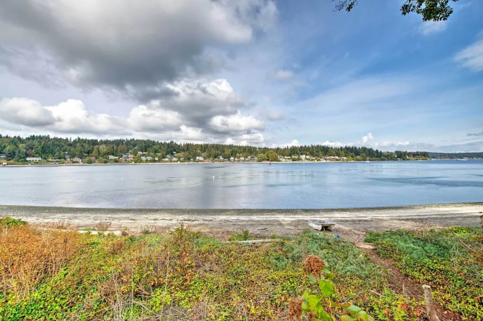 Waterfront Bainbridge Island Home: Stunning Views!