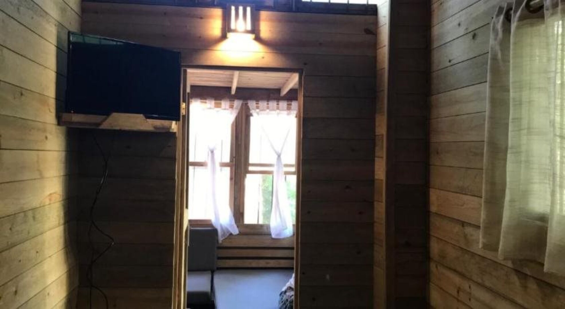 Roatan Bed & Breakfast Apartments