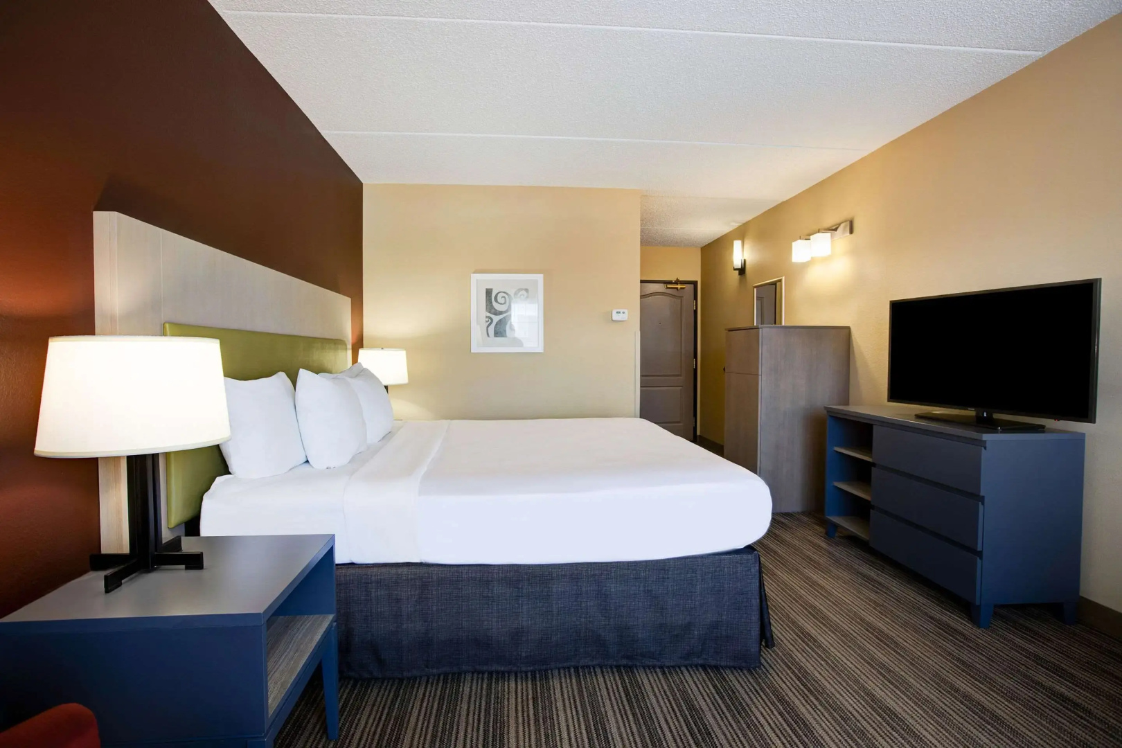 Comfort Inn & Suites St. Paul Northeast