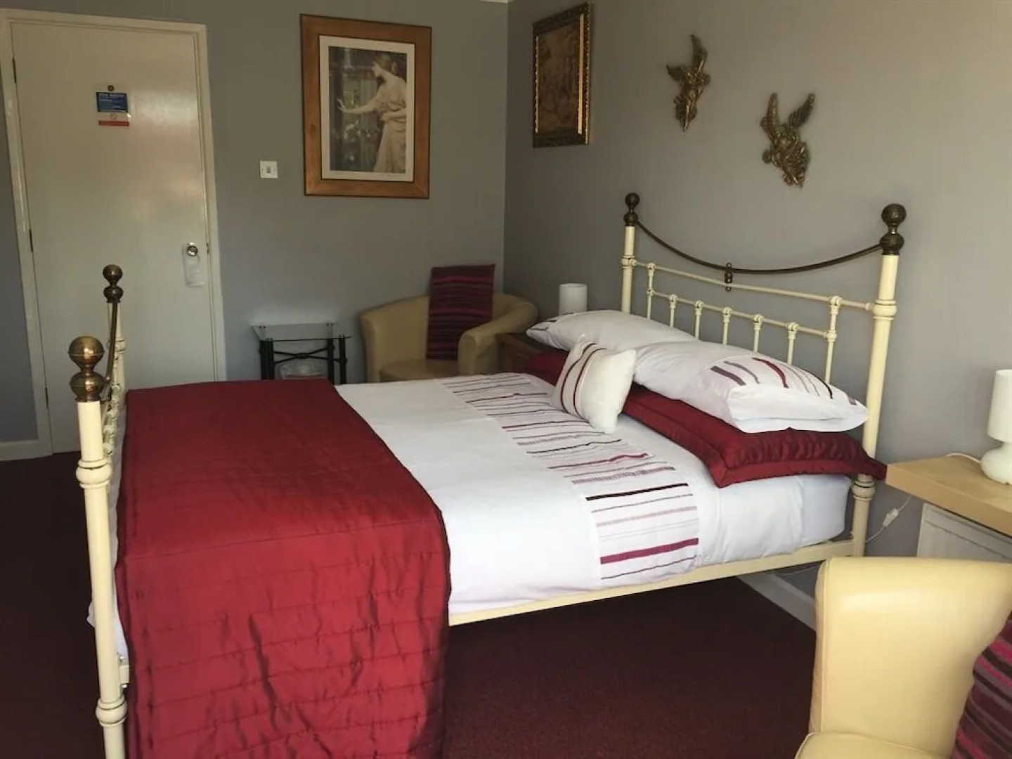 Castle Lodge Guest House