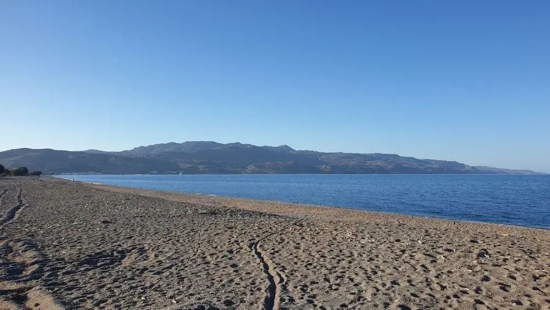 Odos Oneiron Tavronitis Bay