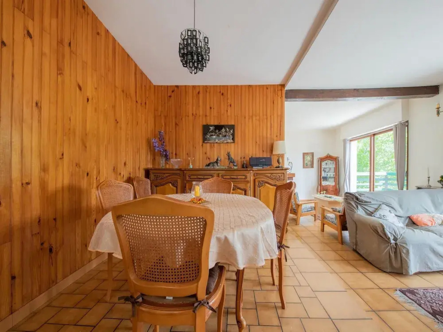 Inviting Holiday Home in Miremont With Garden