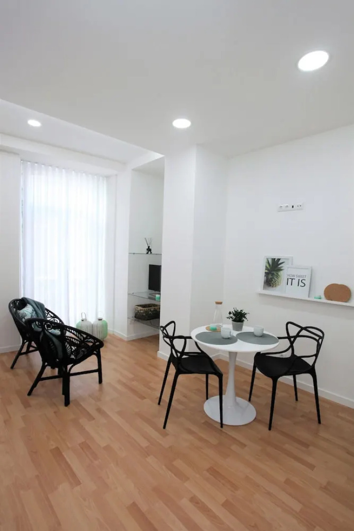 Apartments Hintze Ribeiro by GreenVacations