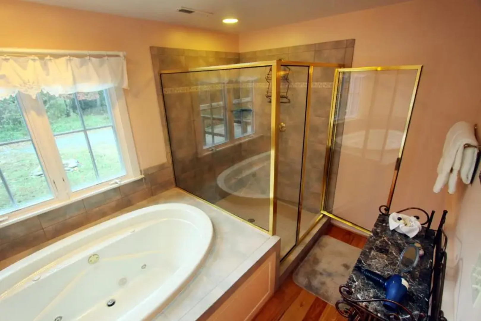 The Inn at Sugar Hollow Farm