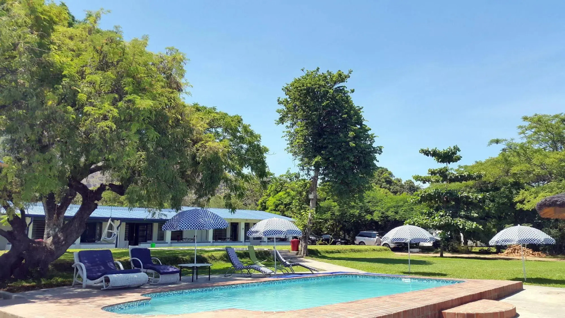 Annies Lodge Cape Maclear