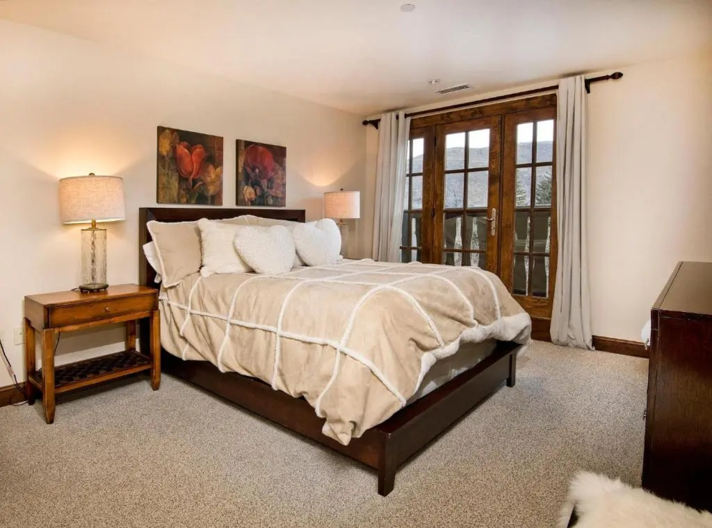 Ascent Residence 208