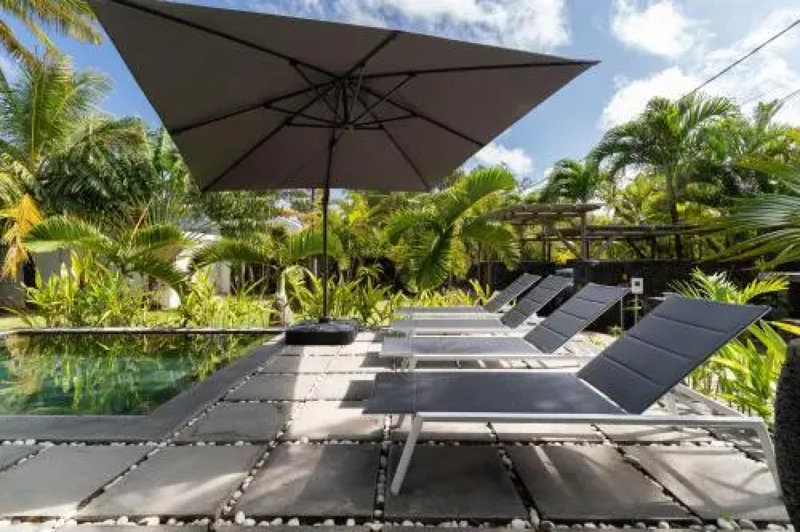 Koki Bonheur Beachfront Villa By StayMauritius
