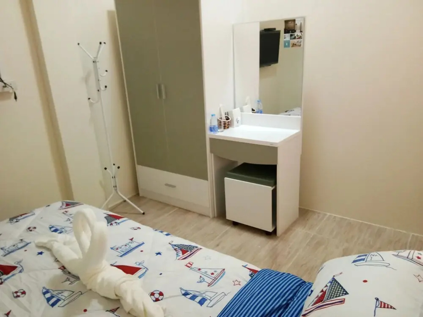 Home Room House - Adults Only