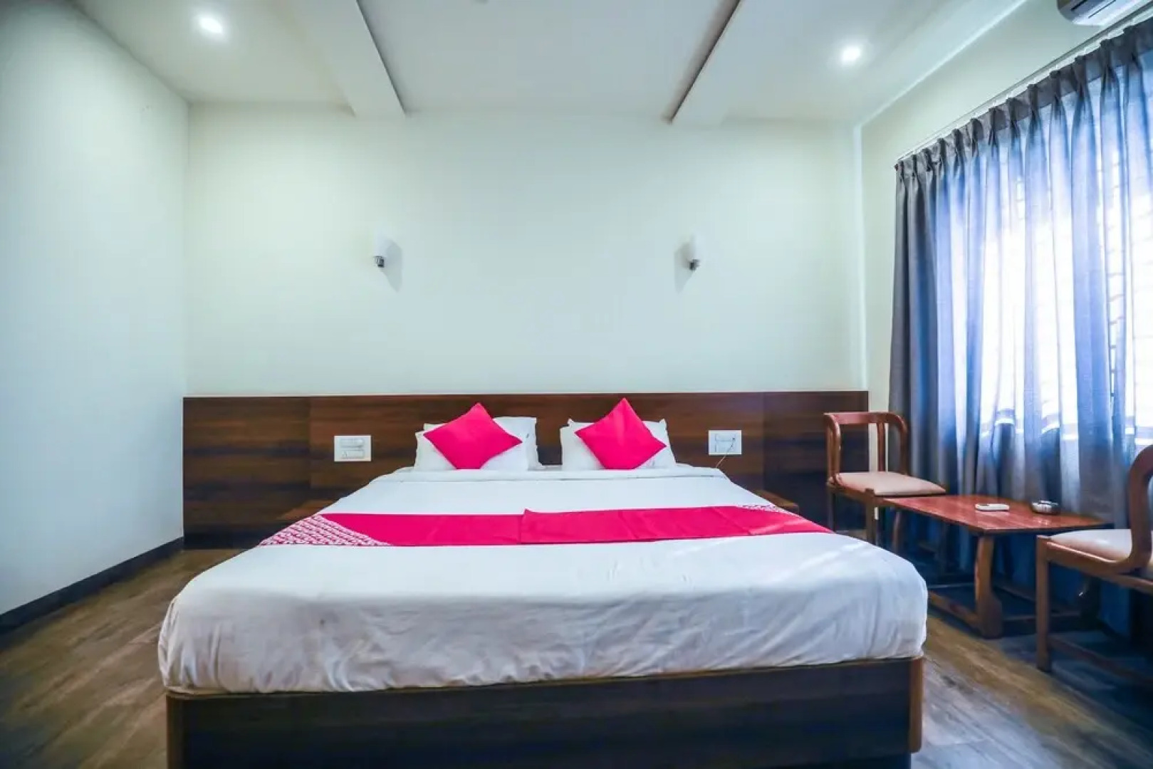 OYO 28365 Hotel The Cult