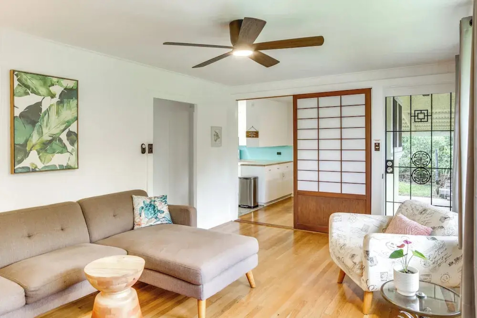 Charming Historic Hilo House Minutes to Beach!