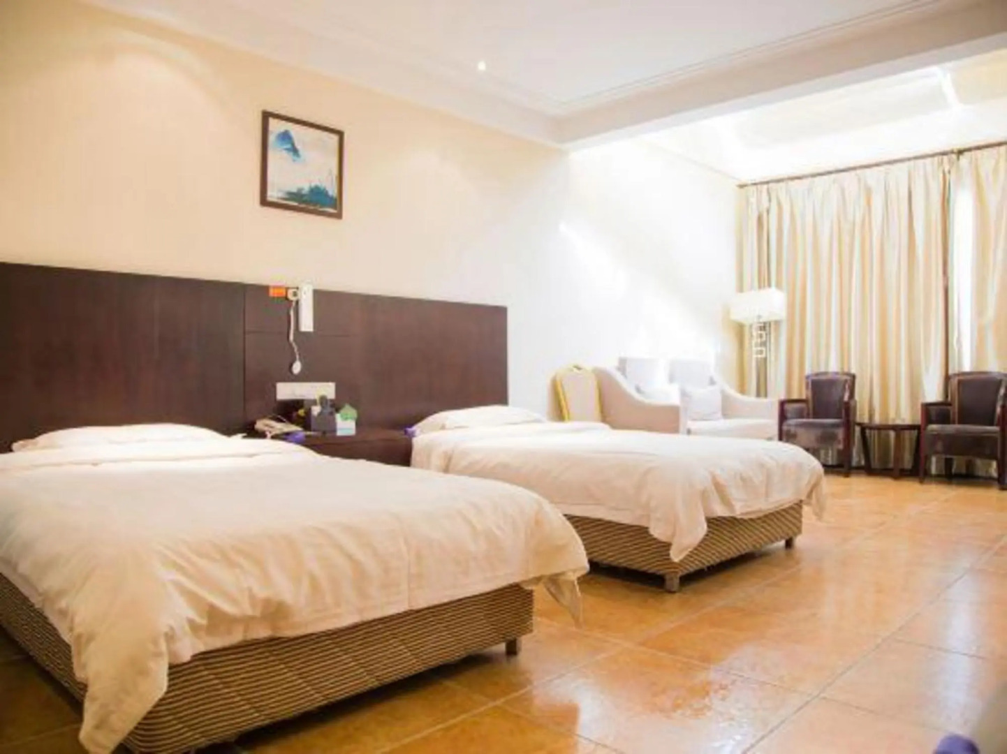 Meihong Hoilday Hotel