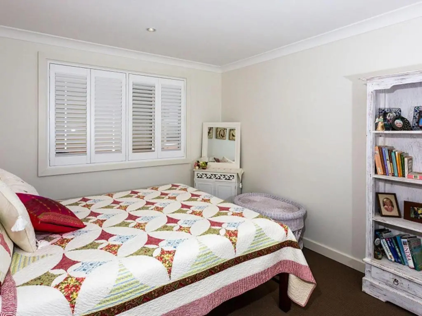 WHALE WATCH FOR FOUR Gerringong 4pm check out Sundays