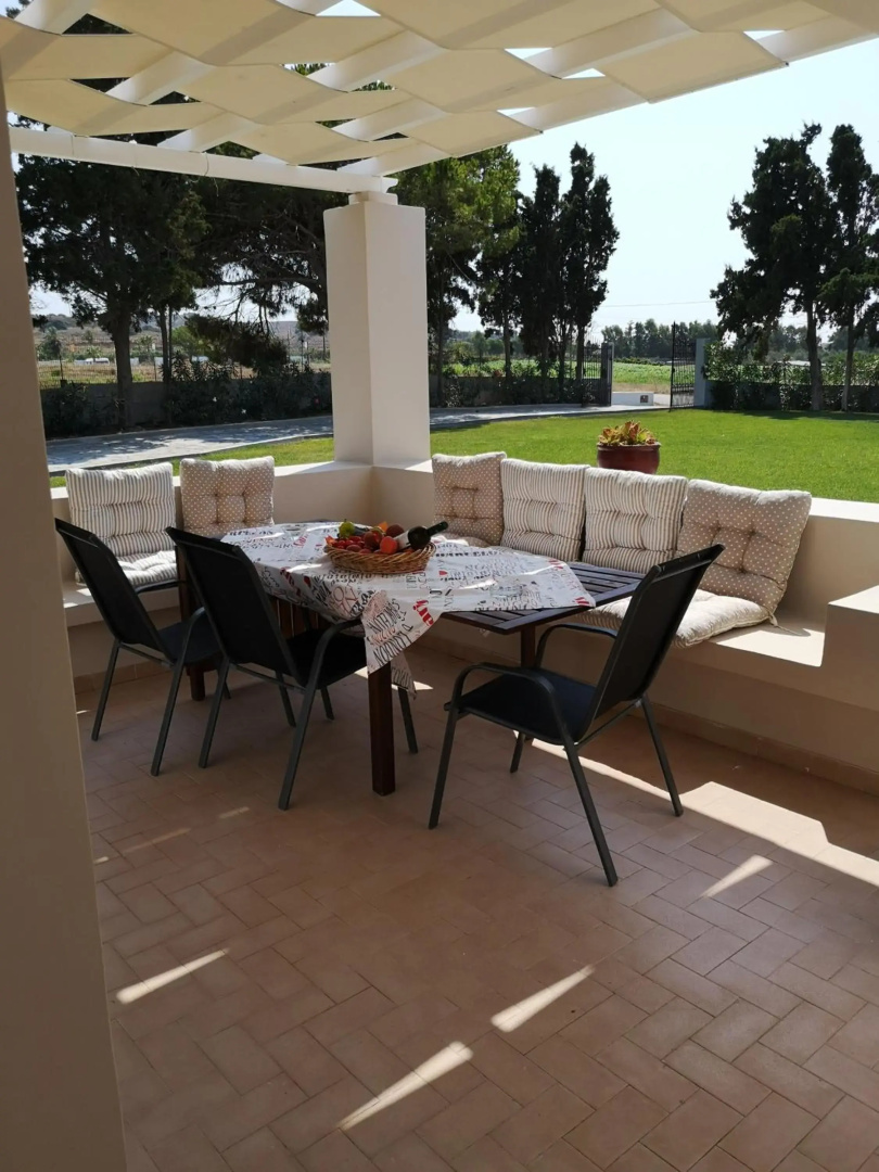 Villa Leonidas