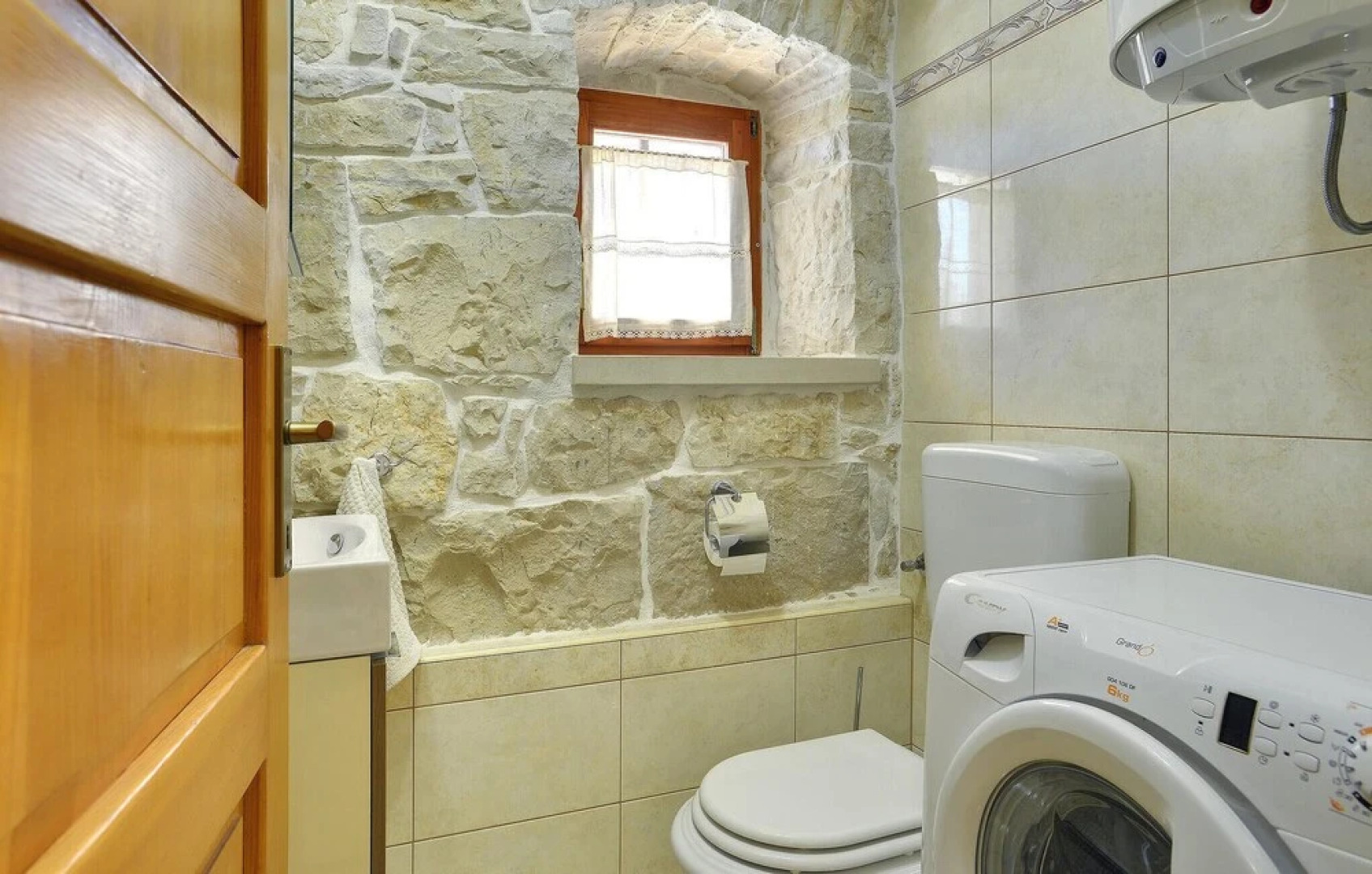 Nice Apartment in Rakalj With 2 Bedrooms and Wifi