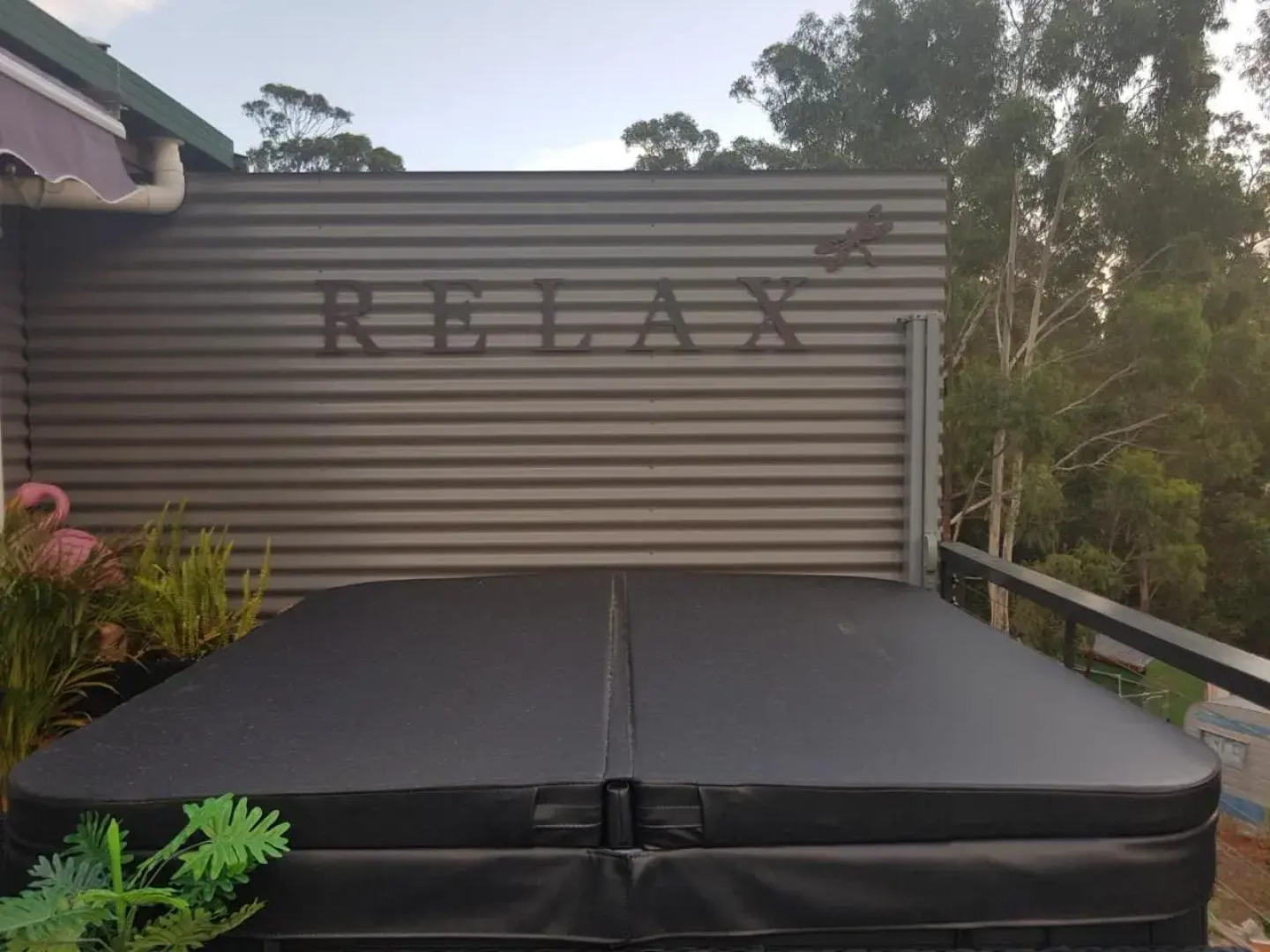 Relax Break - Bazza's Shack