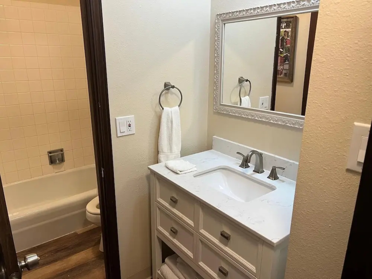 Dillon Valley East 2 Bed 2 Bath Dvjt