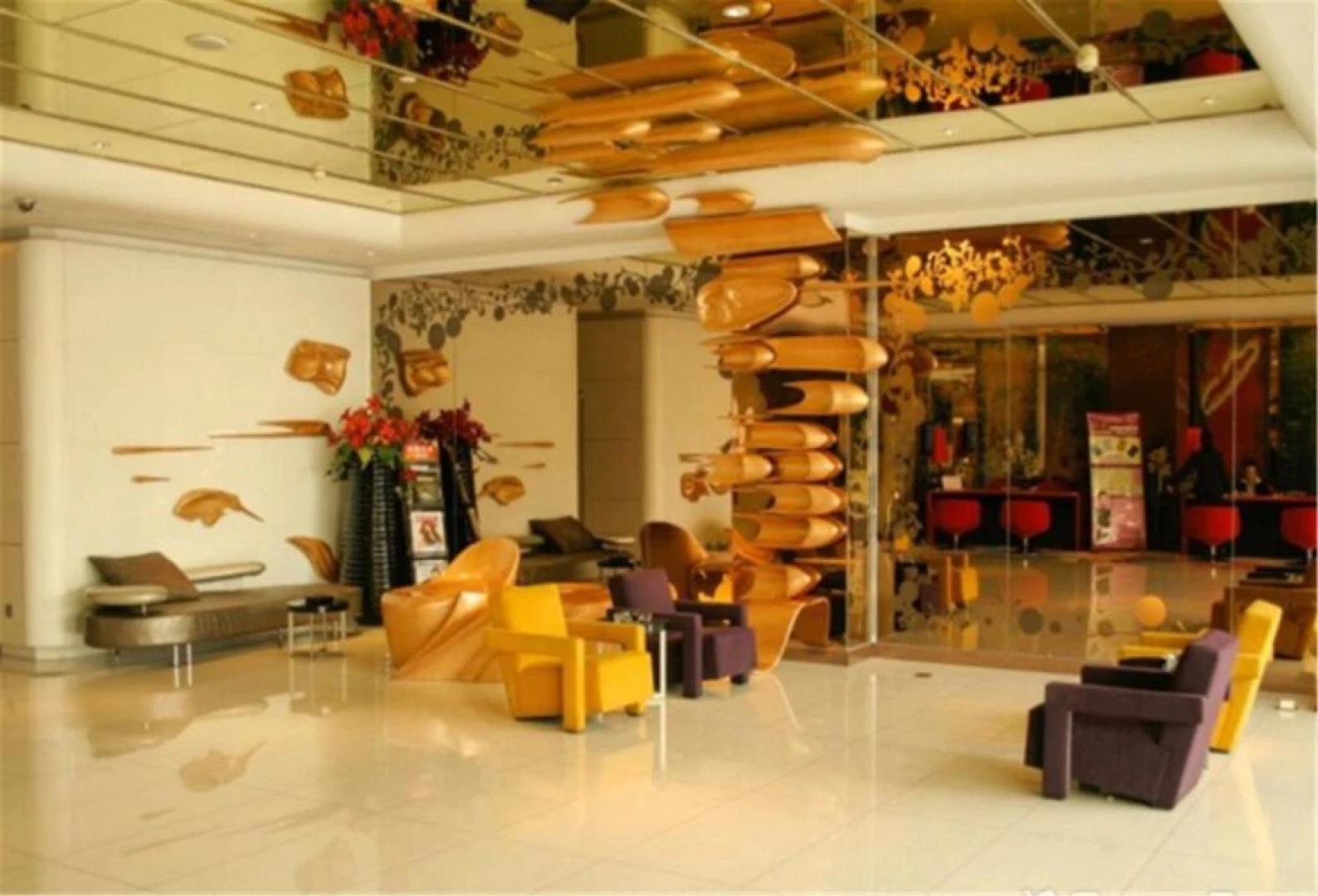 East Lake International Hotel