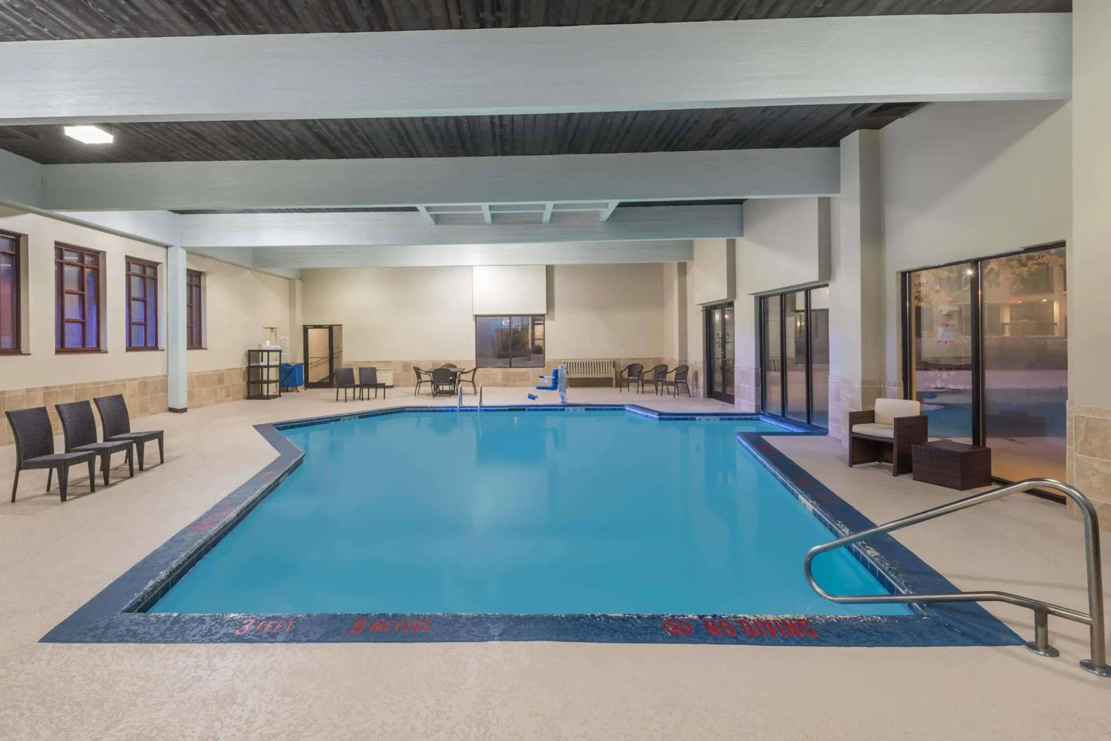 Delta Hotels by Marriott Cincinnati Sharonville