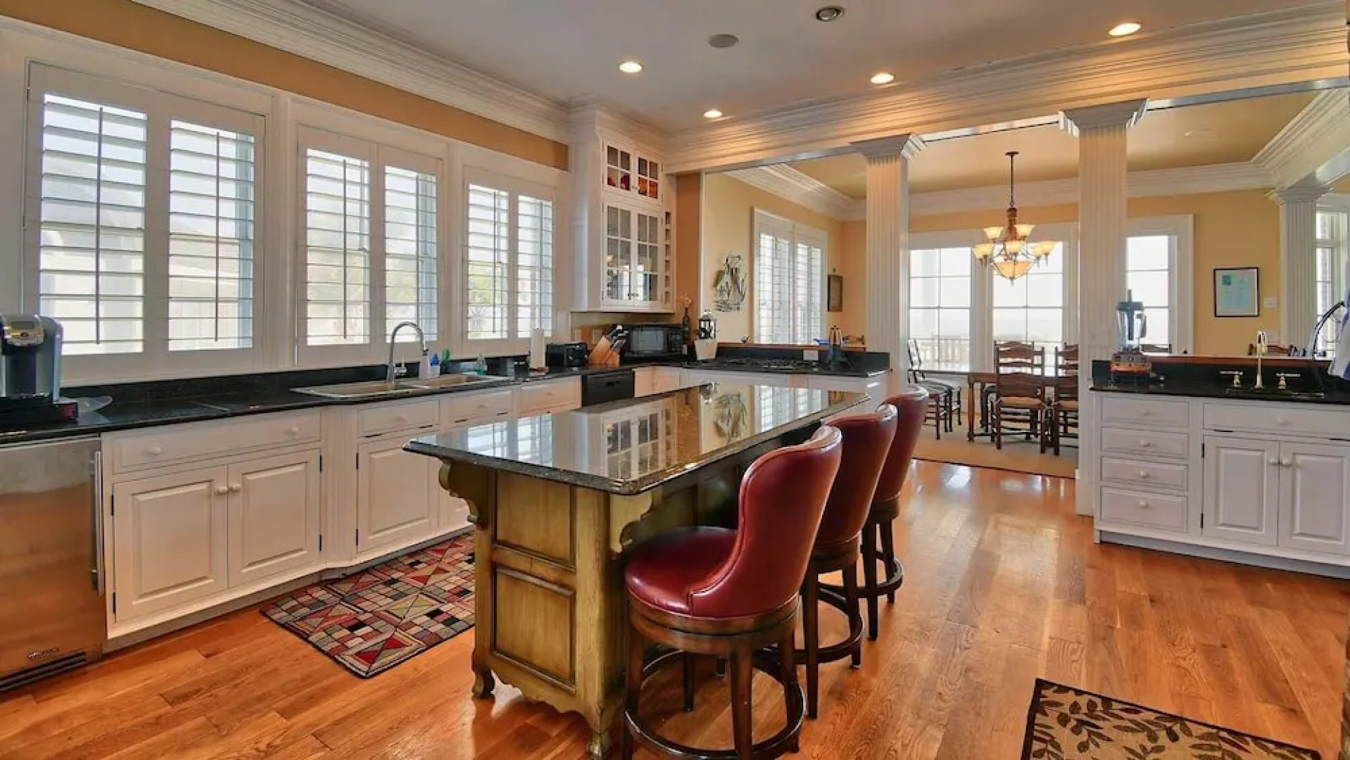 105 Endless View 8 Br Home by RedAwning