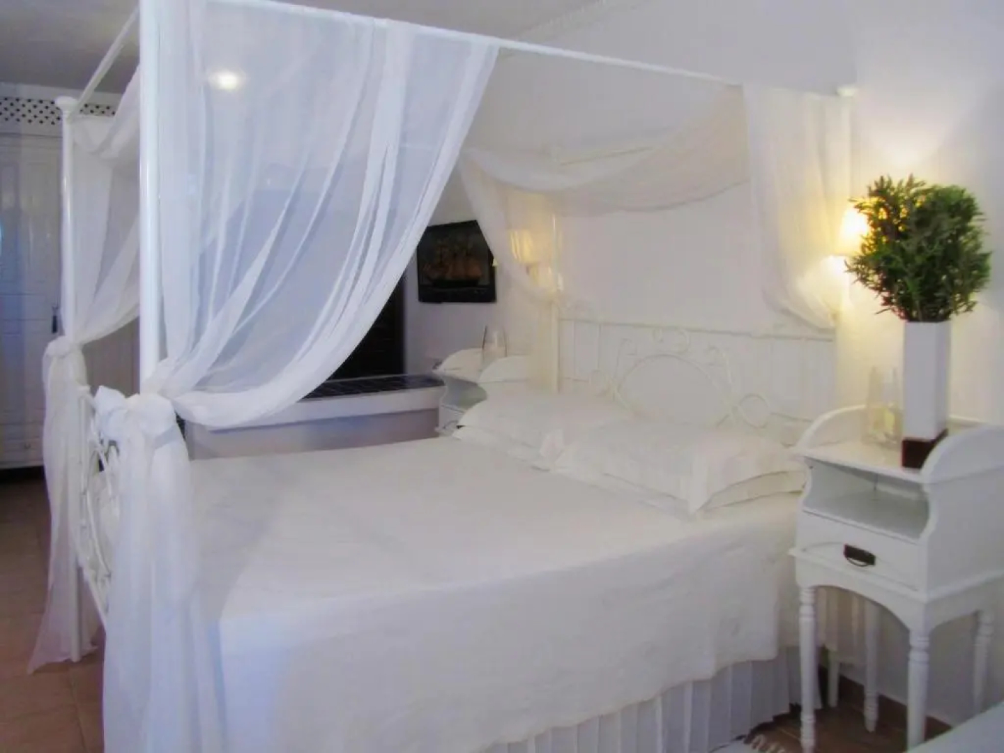 Porto Scoutari Romantic Hotel