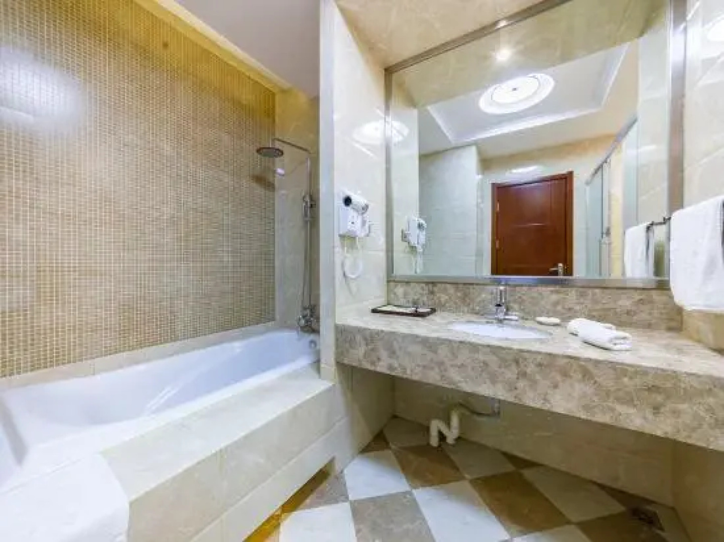 Jinshan International Hotel