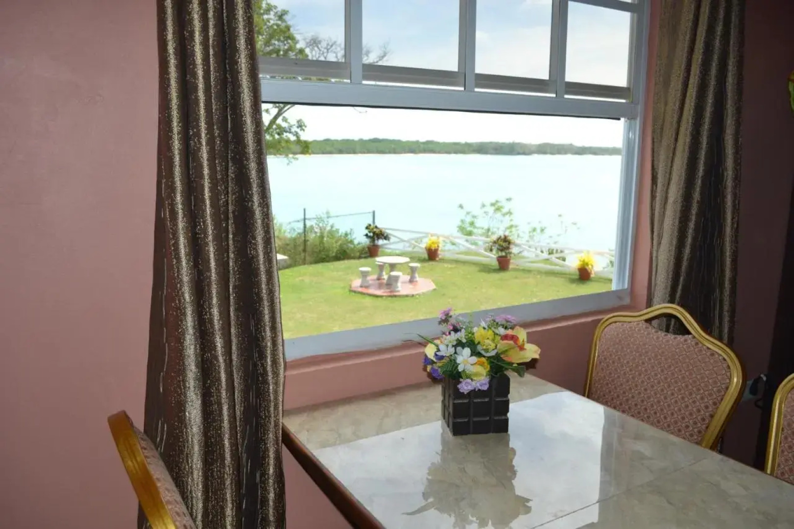 Reef View Apartments