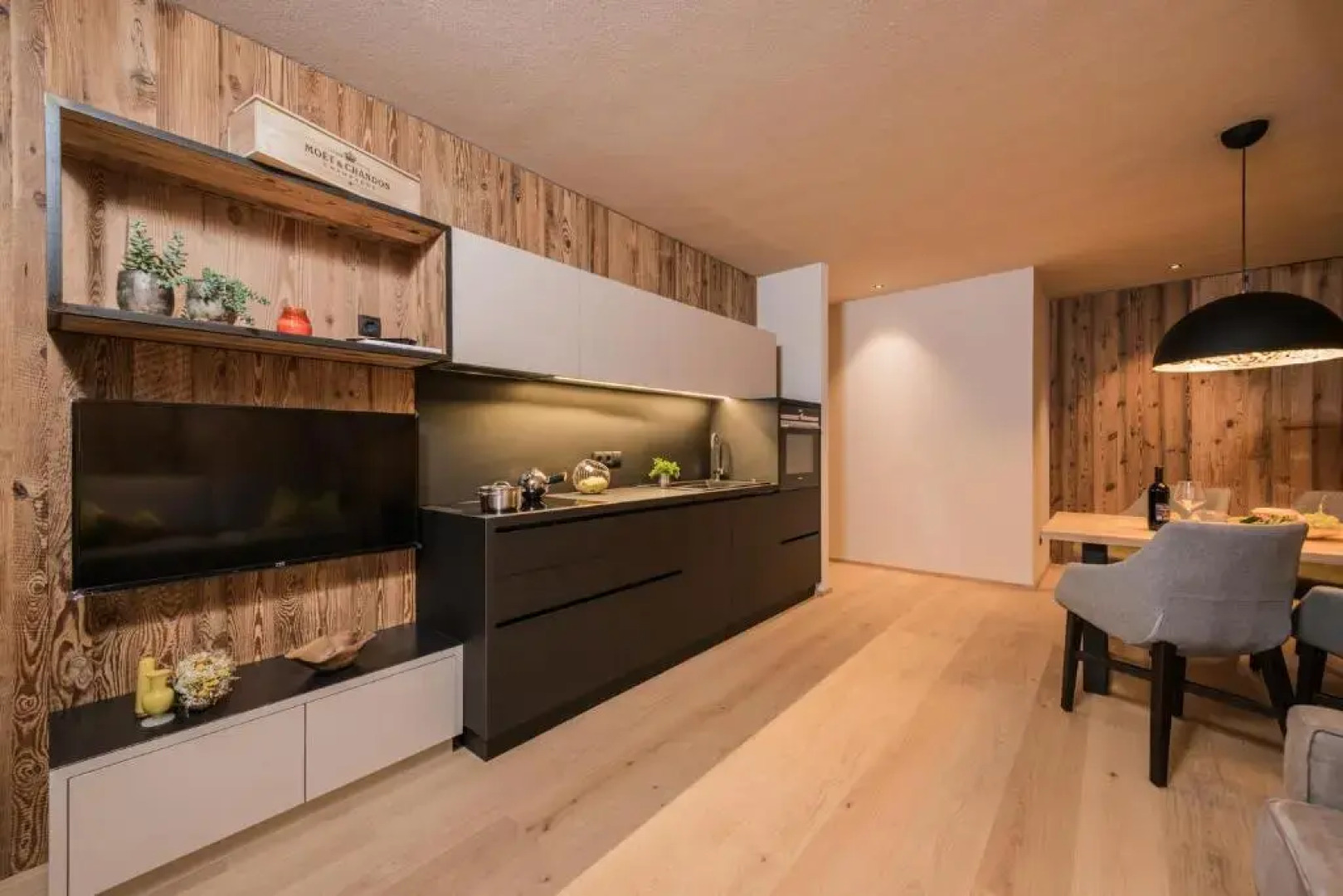 K1 Mountain Chalet Luxury Home