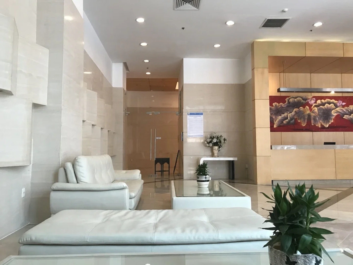 Handy Beach Apartment